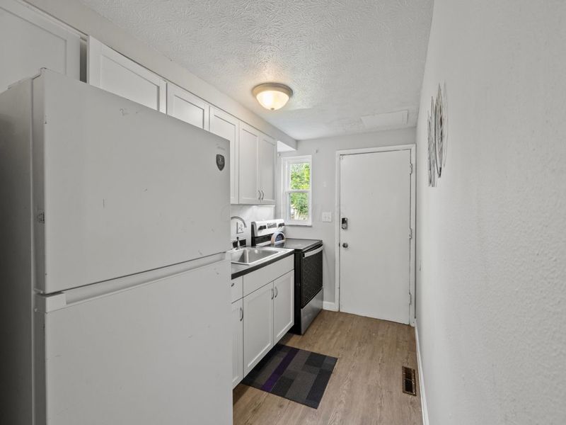 1353 Barnett Road, Columbus, OH 43227 Photo 4