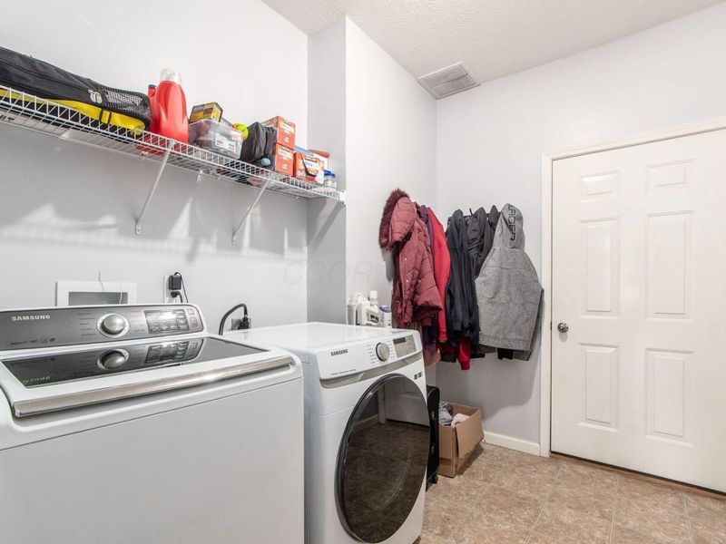 590 Redwood Lane, Lewis Center, OH 43035 Photo 30