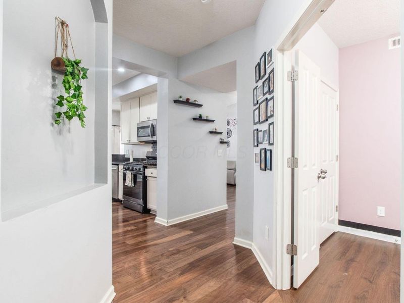 590 Redwood Lane, Lewis Center, OH 43035 Photo 7