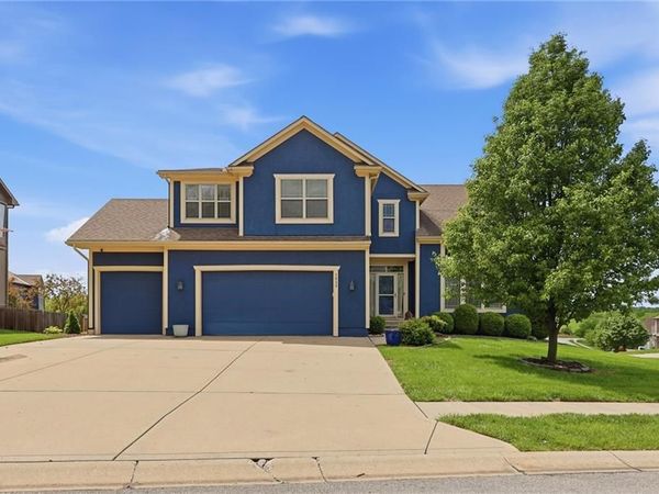 1217 Hampton Drive, Raymore, MO 64083