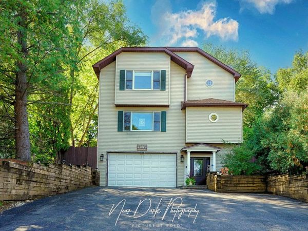 127 E GRAND Avenue, Fox Lake, IL 60020