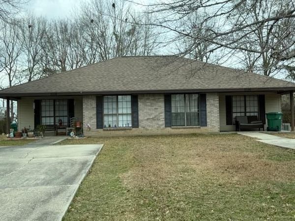 1036-1038 Timberwood, Picayune, MS 39466