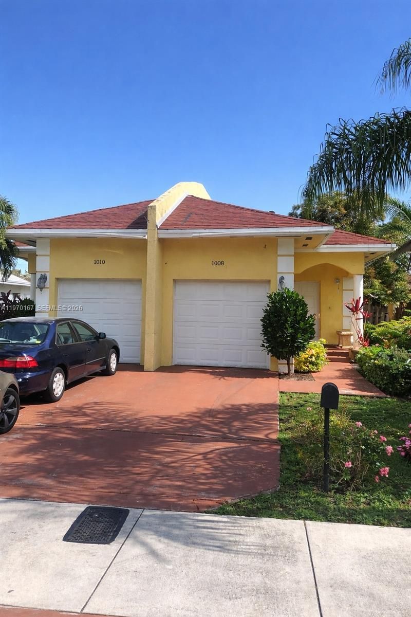 1010 NW 2nd Ave, Unit 1010, Hallandale Beach, FL 33009 Photo