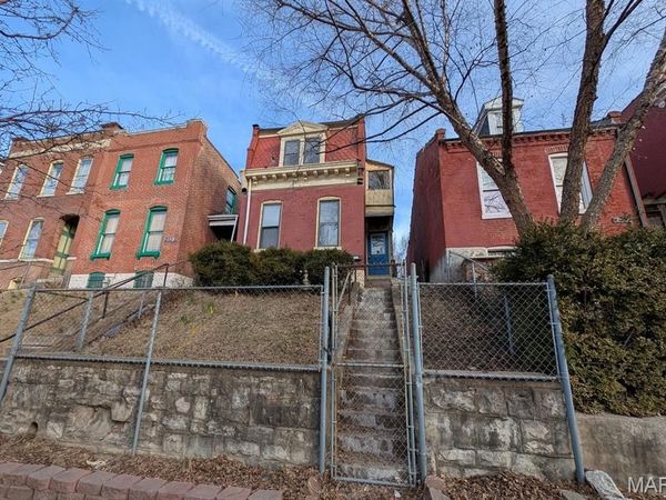 2121 Chippewa Street , St Louis, MO 63118