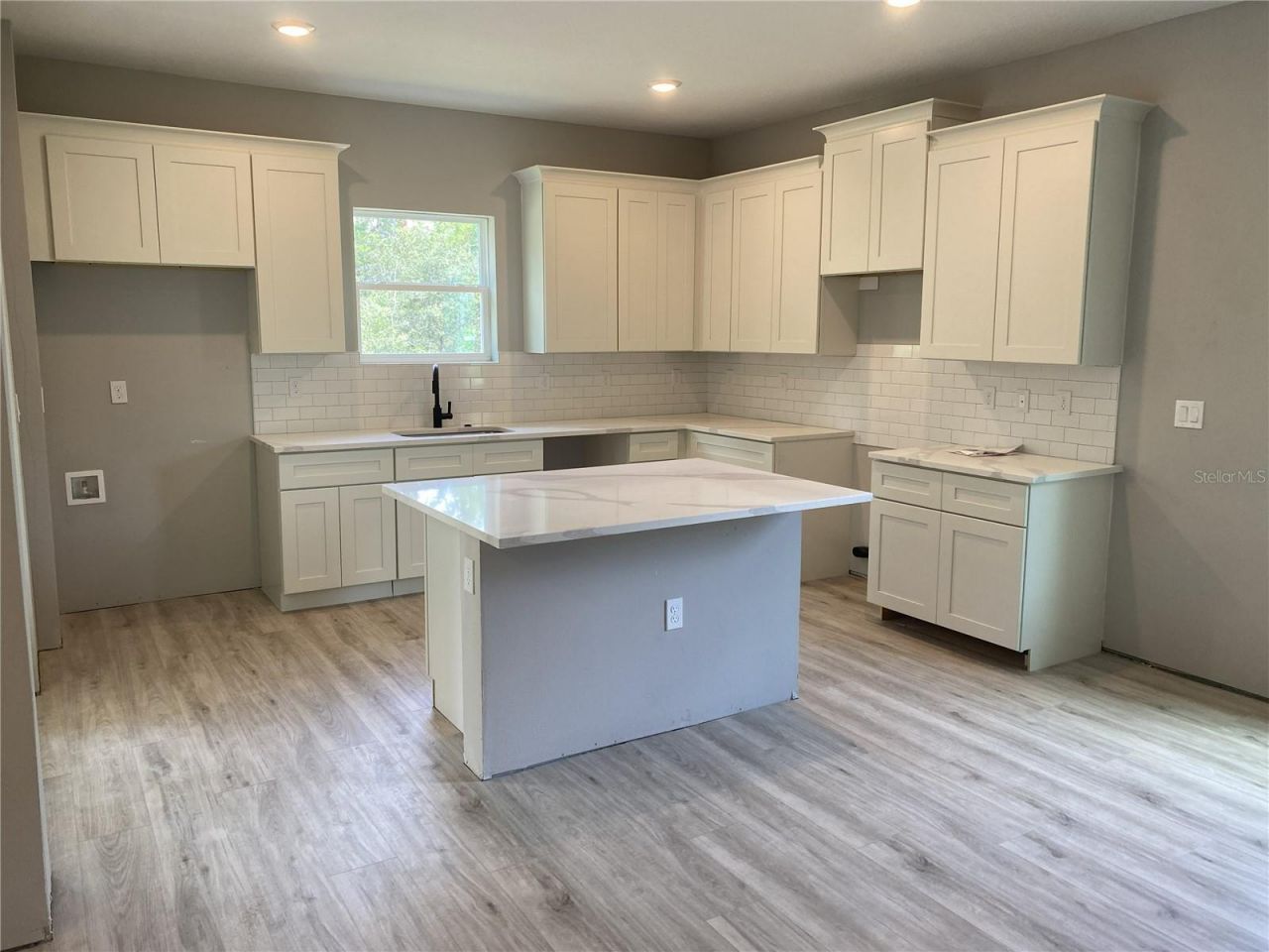 9272 N Athens Drive, Citrus Springs, FL 34433 Photo