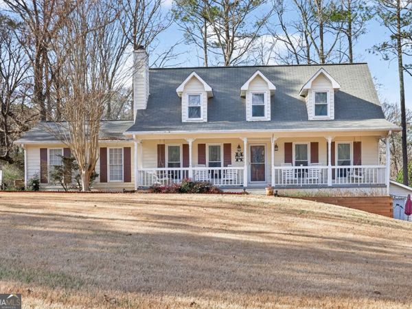 196 Regal Way W, Mcdonough, GA 30253