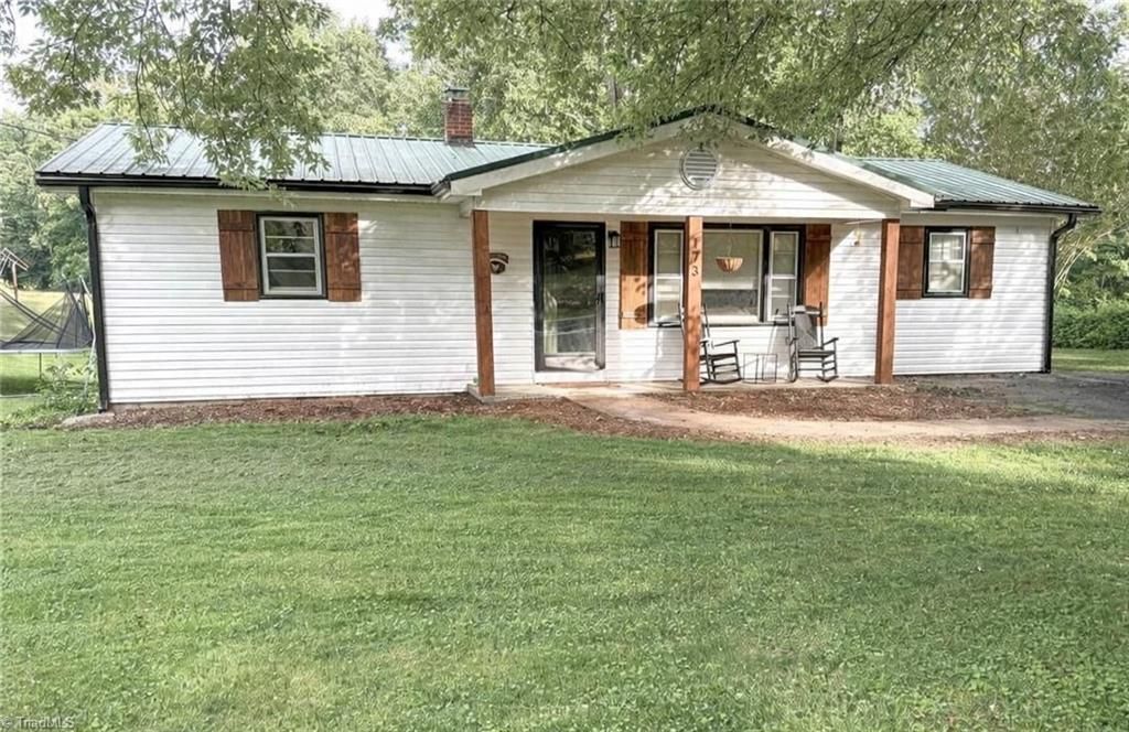 173 Olive Street, Mount Airy, NC 27030 Main Photo