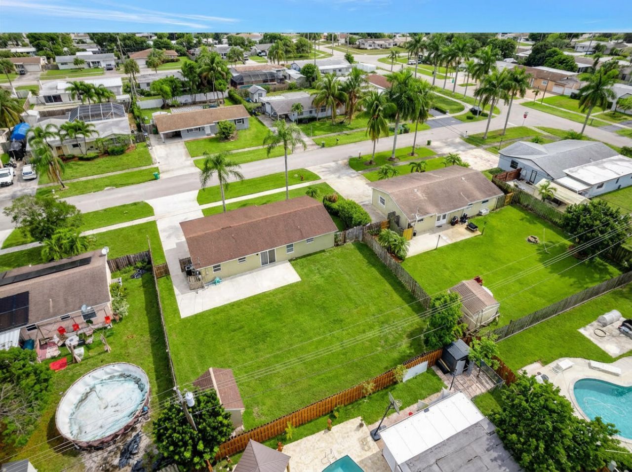 425 Palo Alto Drive, Palm Springs, FL 33461 Photo
