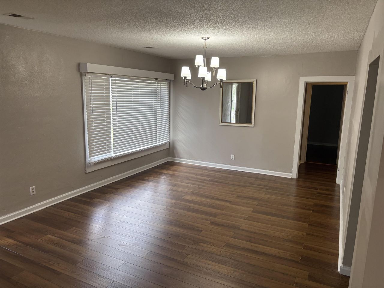 117 S Park Ave.  Photo 5