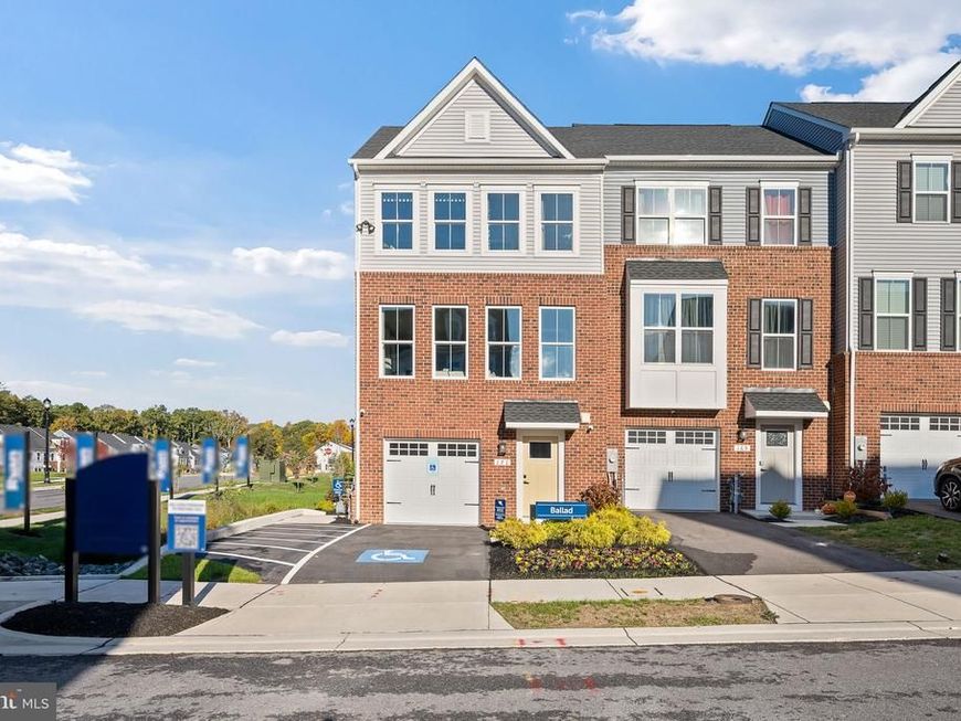 171 Woodgate Circle, Pasadena, MD 21122 Main Photo