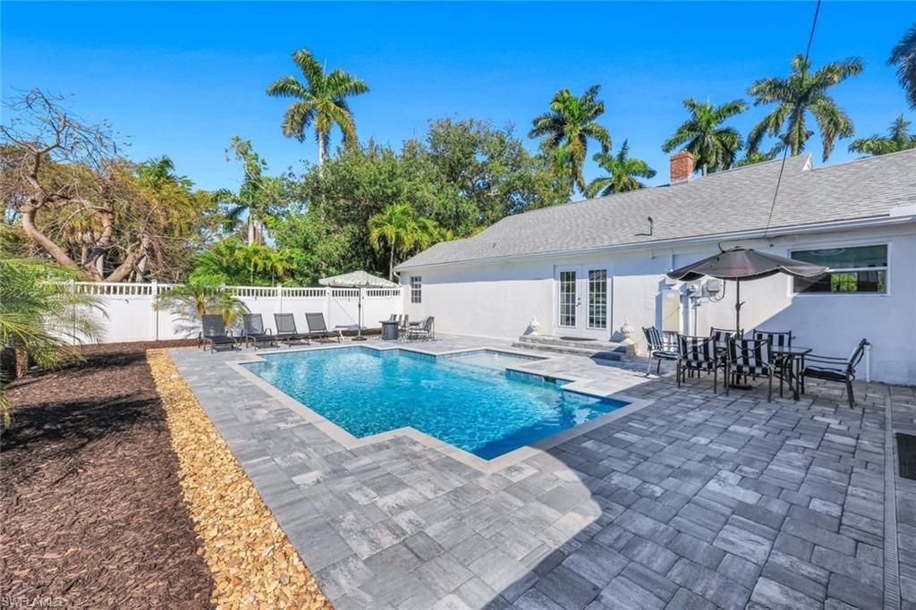 1321 Donna Dr, Fort Myers, FL 33919 Photo