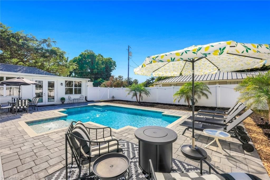 1321 Donna Dr, Fort Myers, FL 33919 Photo