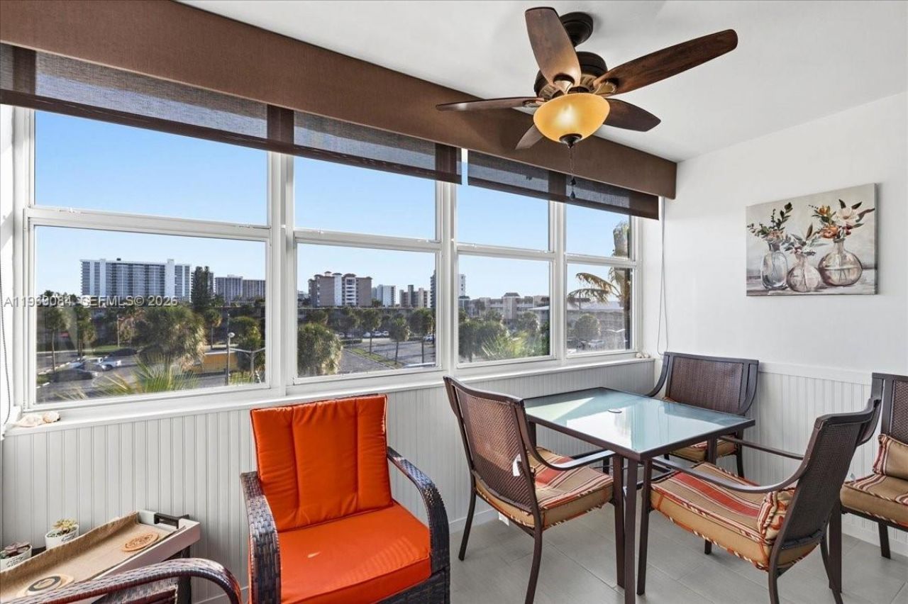 3201 NE 8th St, Unit 405, Pompano Beach, FL 33062 Photo