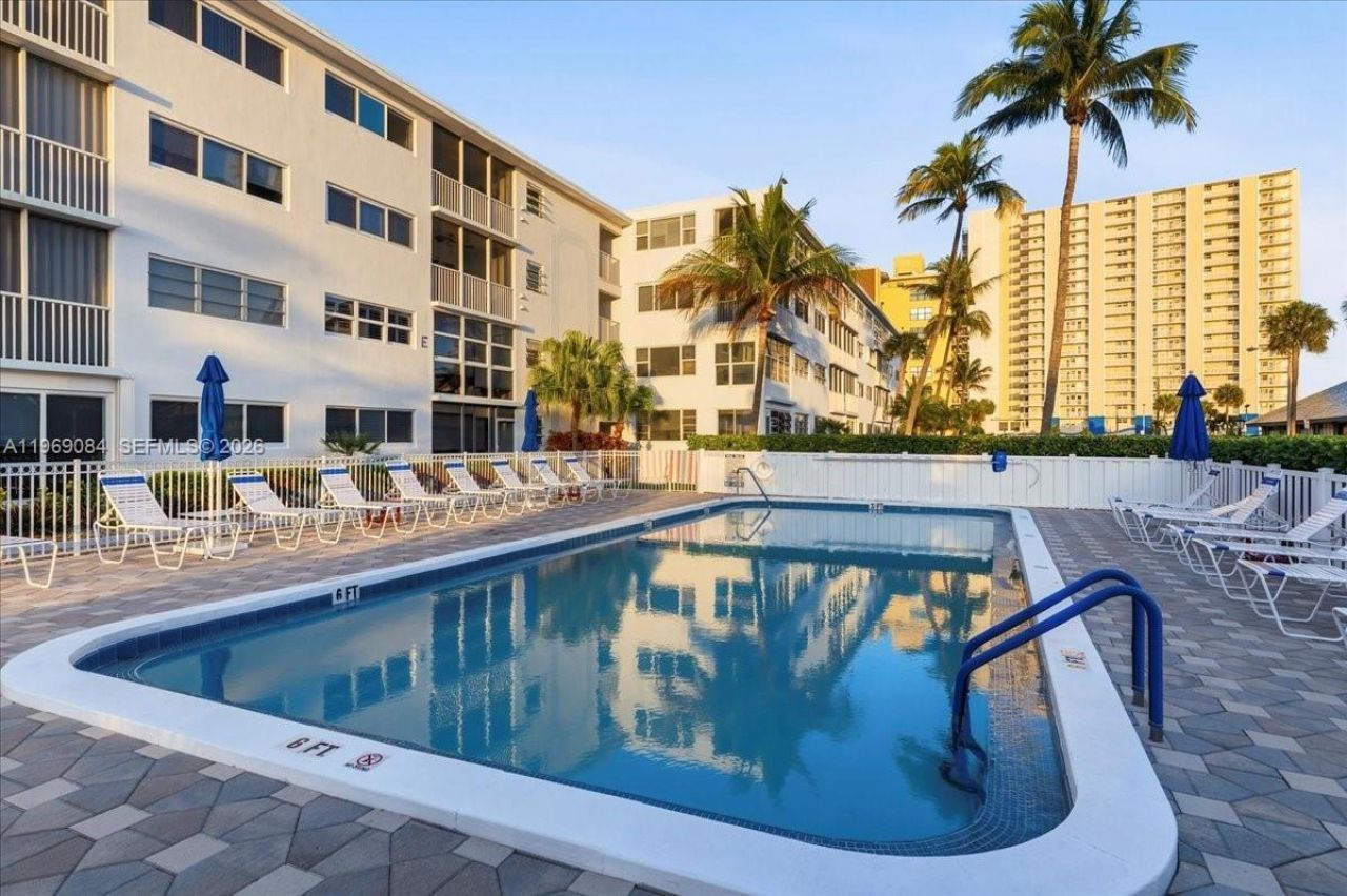 3201 NE 8th St, Unit 405, Pompano Beach, FL 33062 Photo