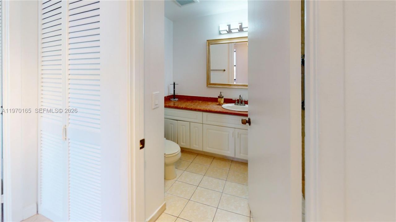 2500 Parkview Dr , Unit 1207, Hallandale Beach, FL 33009 Photo