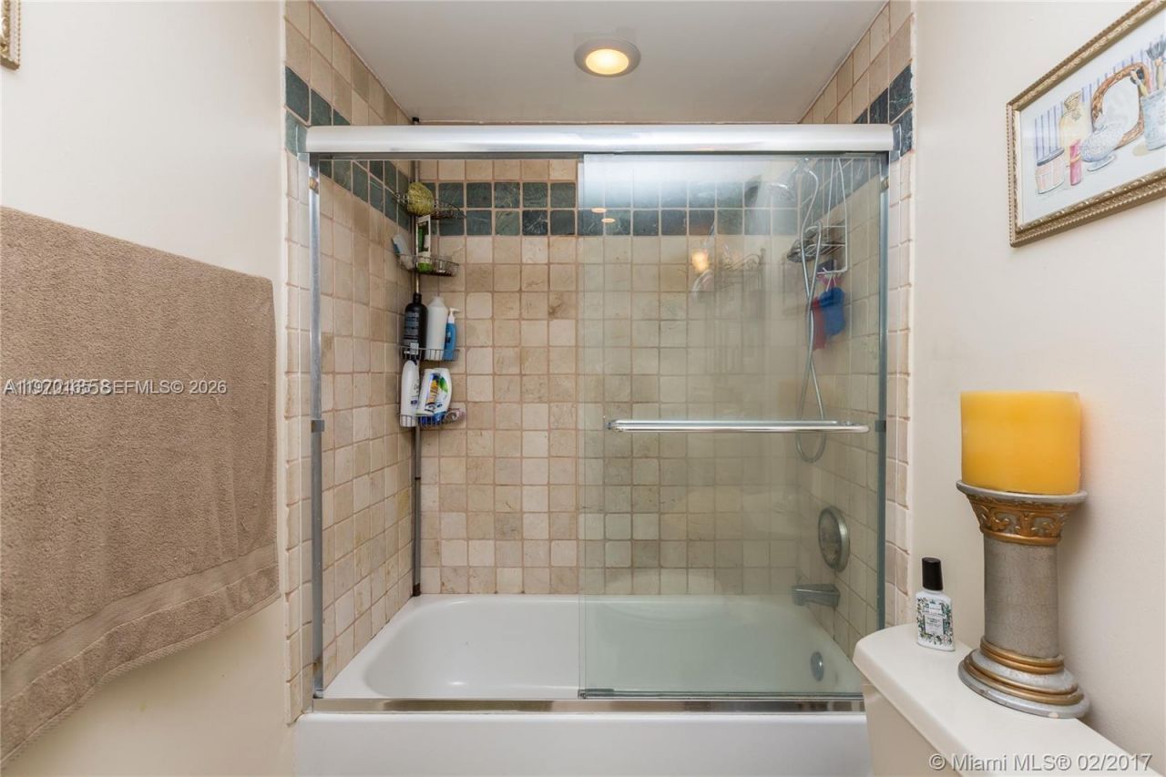 2500 Parkview Dr , Unit 1207, Hallandale Beach, FL 33009 Photo