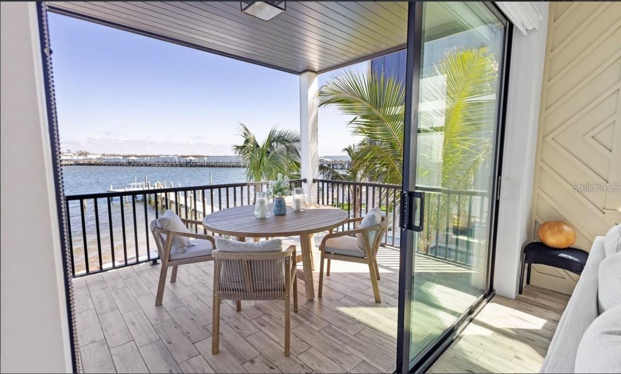 203 Bay Drive N, Bradenton Beach, FL 34217 Photo