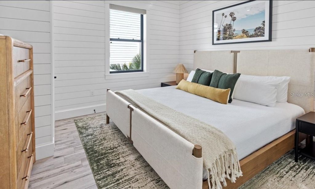 203 Bay Drive N, Bradenton Beach, FL 34217 Photo