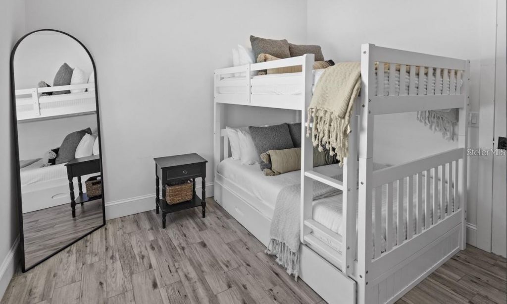 203 Bay Drive N, Bradenton Beach, FL 34217 Photo