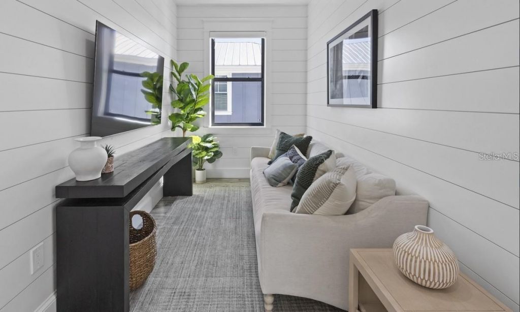 203 Bay Drive N, Bradenton Beach, FL 34217 Photo