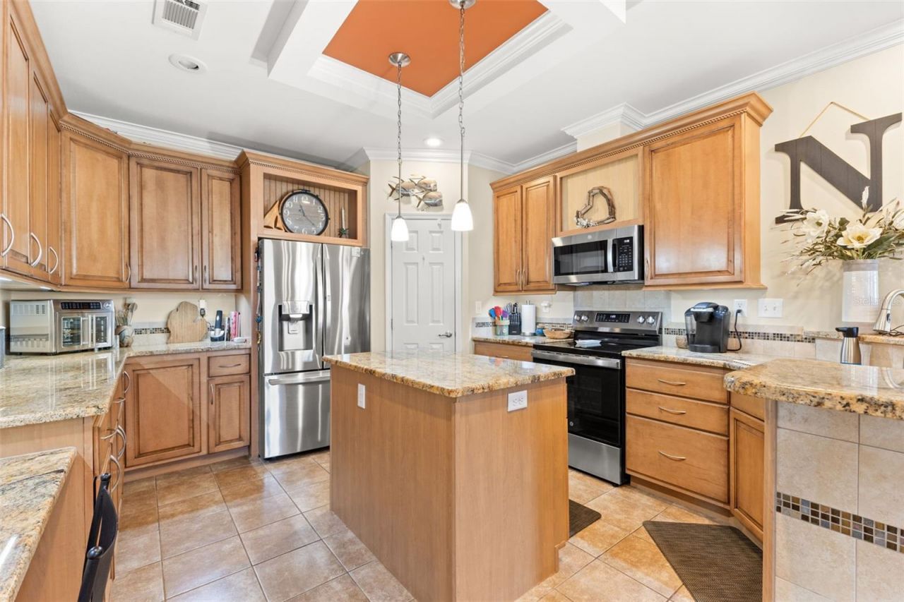 7166 Mount Arlington Drive Ne, Unit 418, Saint Petersburg, FL 33702 Photo