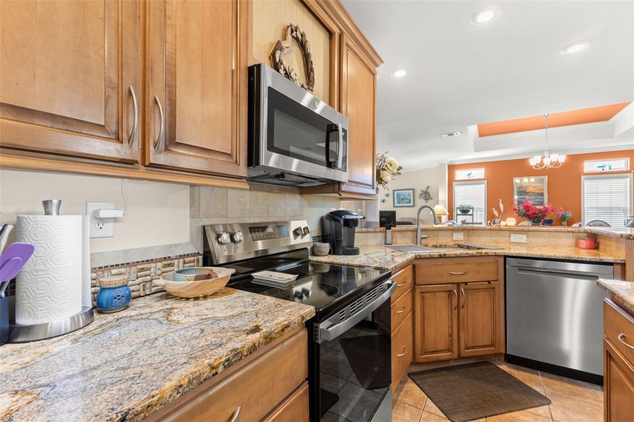 7166 Mount Arlington Drive Ne, Unit 418, Saint Petersburg, FL 33702 Photo