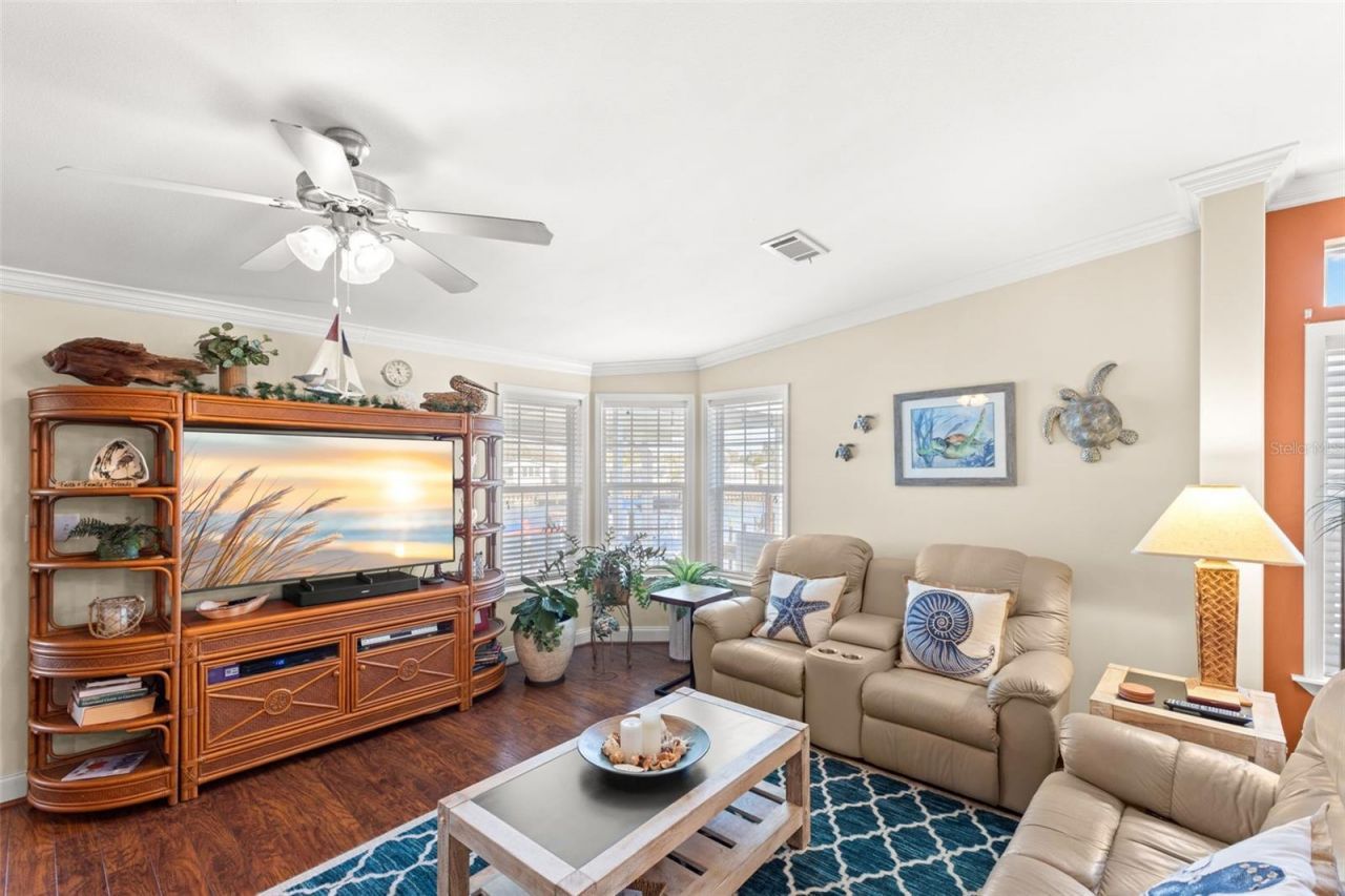 7166 Mount Arlington Drive Ne, Unit 418, Saint Petersburg, FL 33702 Photo