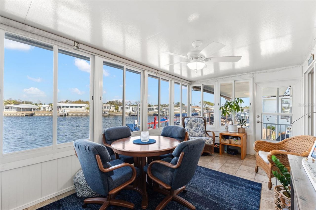 7166 Mount Arlington Drive Ne, Unit 418, Saint Petersburg, FL 33702 Photo