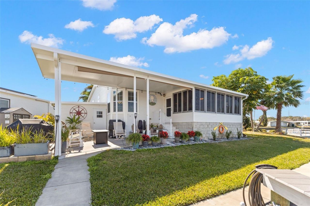 7166 Mount Arlington Drive Ne, Unit 418, Saint Petersburg, FL 33702 Photo