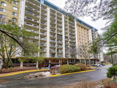 3800 POWELL LANE, Unit 808, FALLS CHURCH, VA 22041