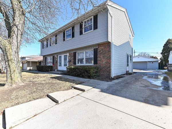 3824 S 75th STREET, Unit 3826, Milwaukee, WI 53220