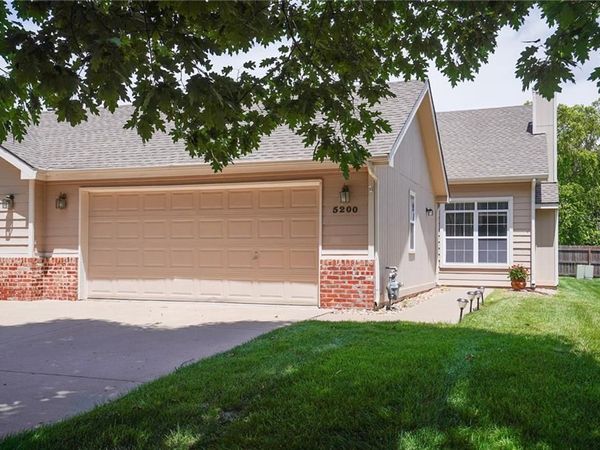 5200 Congressional Place, Lawrence, KS 66049