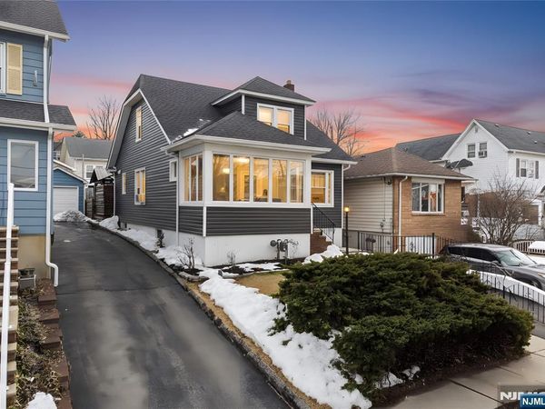 22 William Street, NORTH ARLINGTON, NJ 07031