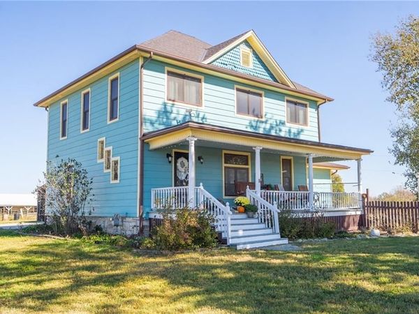 3019 Pawnee Road, Ottawa, KS 66067