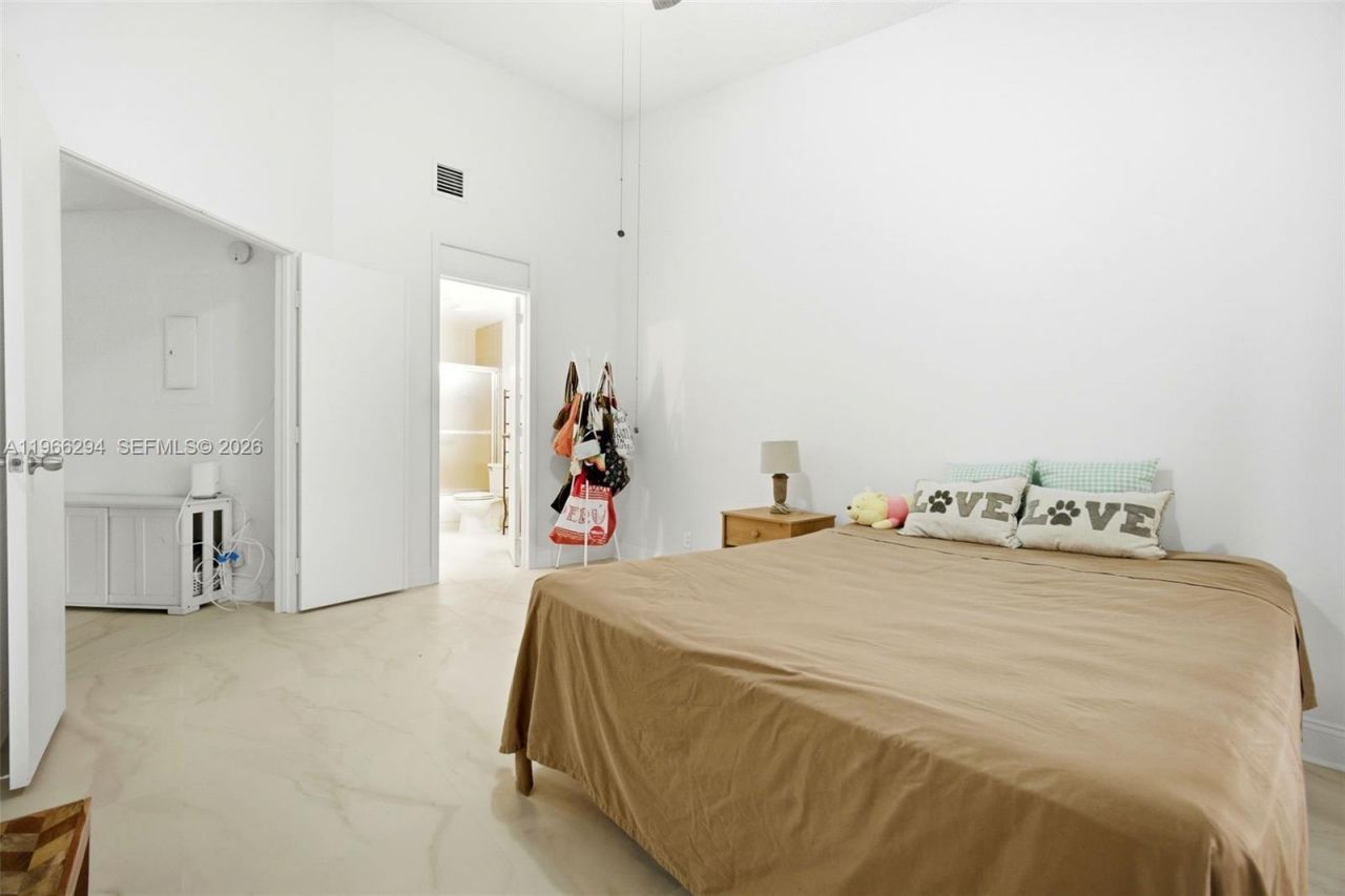 7924 NW 10th St, Plantation, FL 33322 Photo