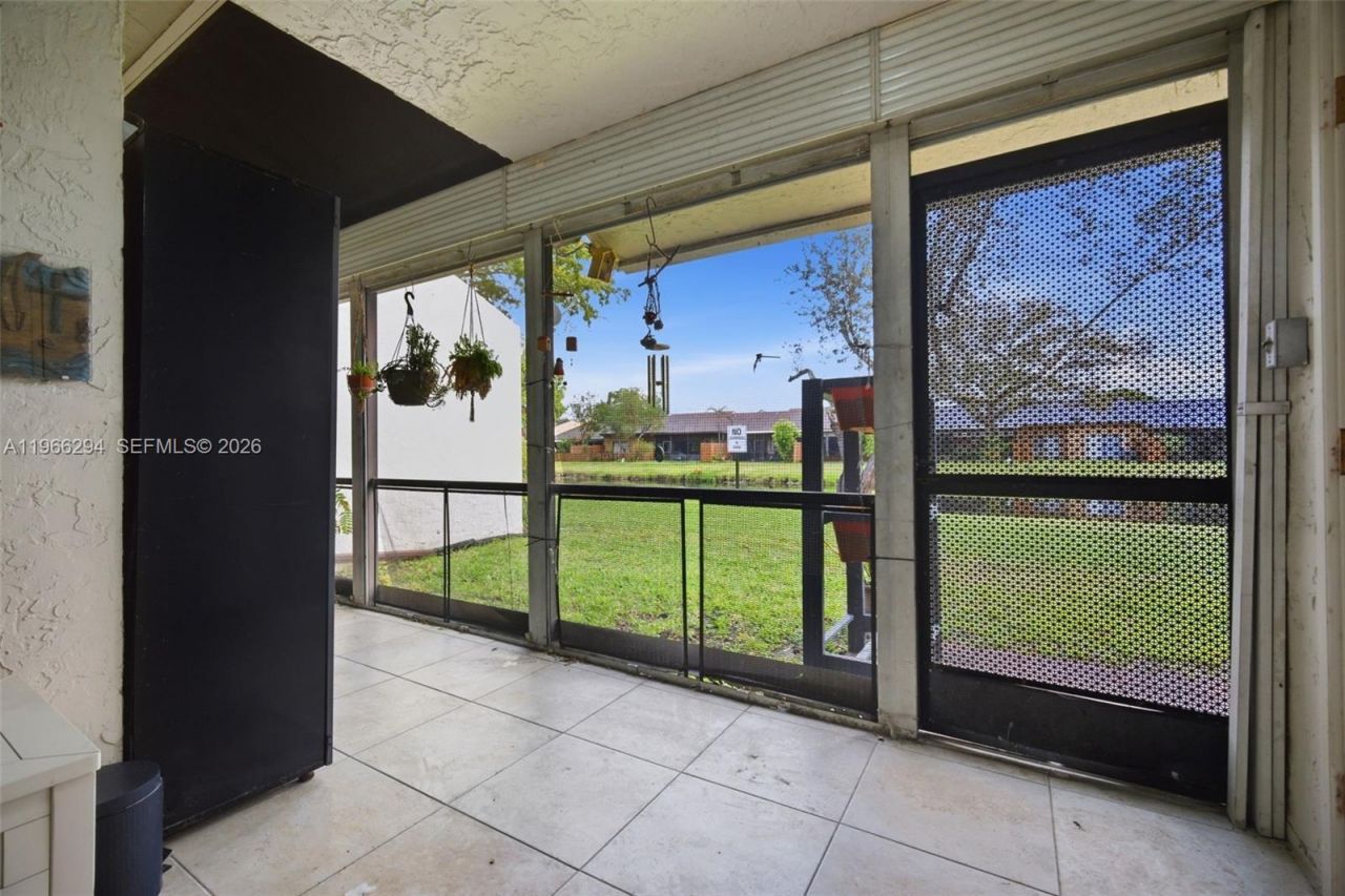 7924 NW 10th St, Plantation, FL 33322 Photo