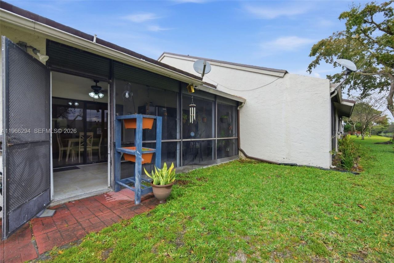 7924 NW 10th St, Plantation, FL 33322 Photo