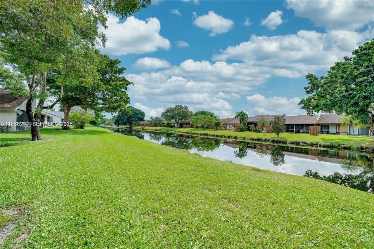 7924 NW 10th St, Plantation, FL 33322 Photo