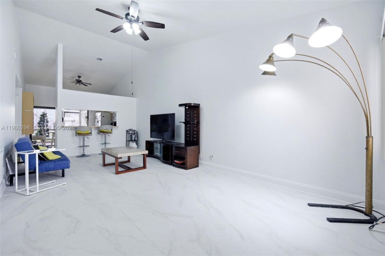 7924 NW 10th St, Plantation, FL 33322 Photo