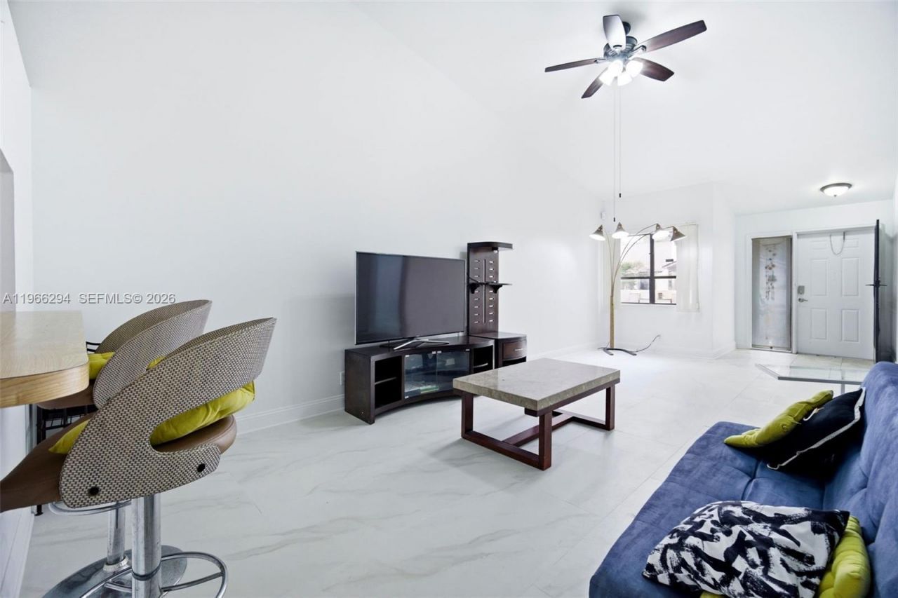 7924 NW 10th St, Plantation, FL 33322 Photo