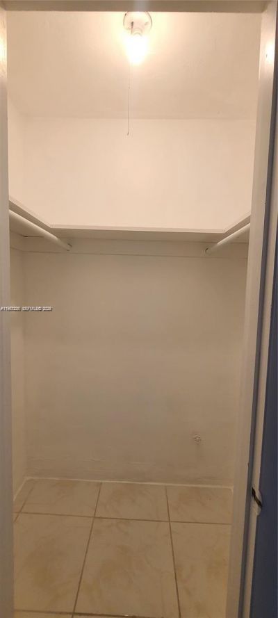 1540 NE 191st St, Unit 207, Miami, FL 33179 Photo