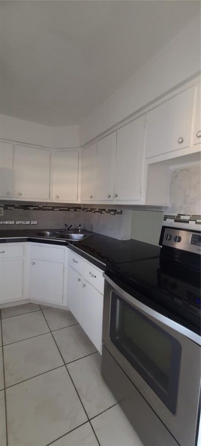 1540 NE 191st St, Unit 207, Miami, FL 33179 Photo