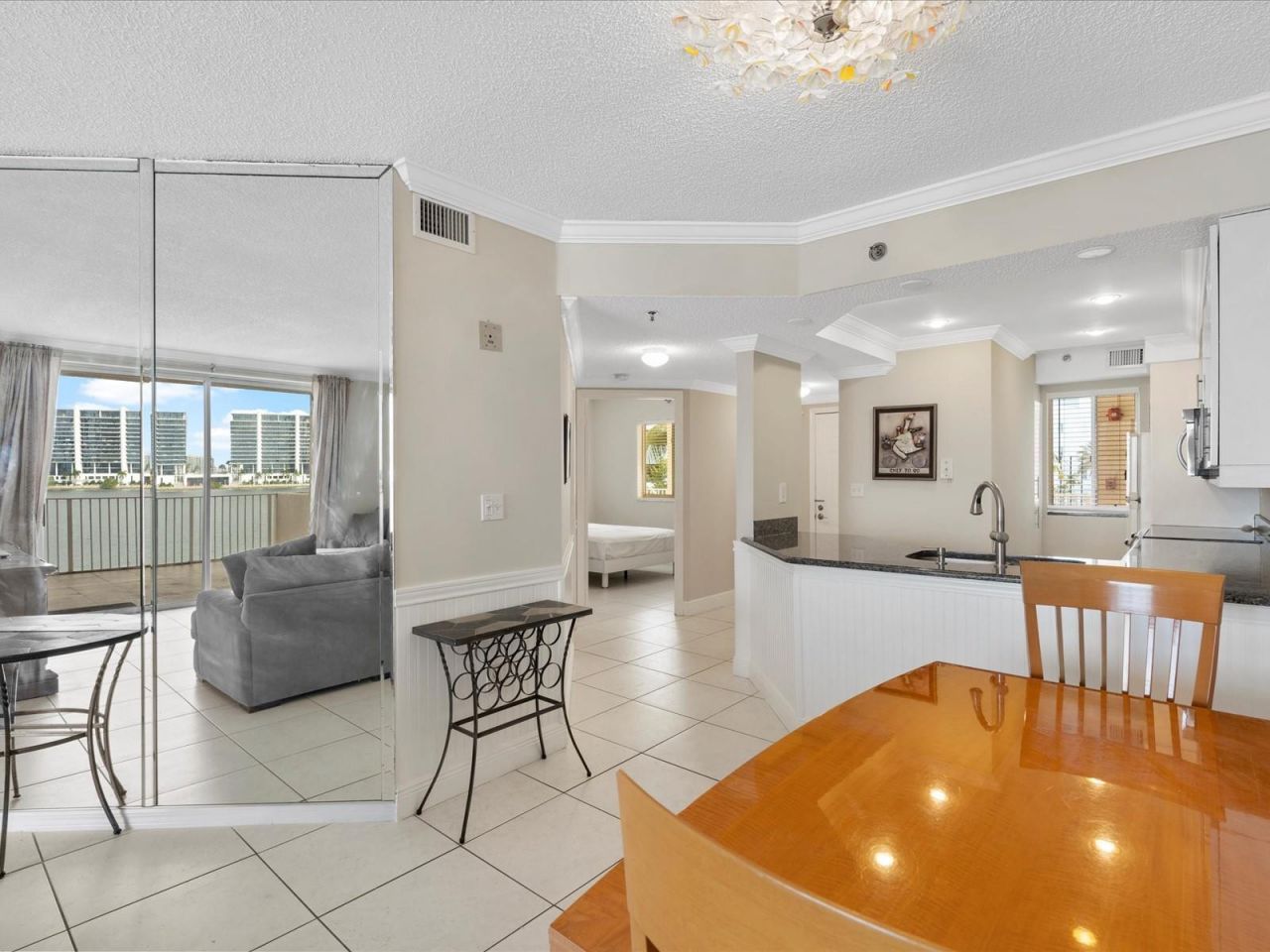 18260 N Bay Road, Unit 304, Sunny Isles Beach, FL 33160 Photo