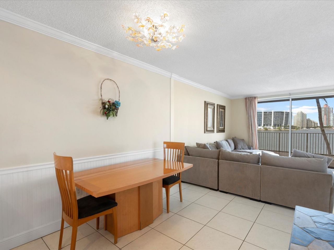 18260 N Bay Road, Unit 304, Sunny Isles Beach, FL 33160 Photo