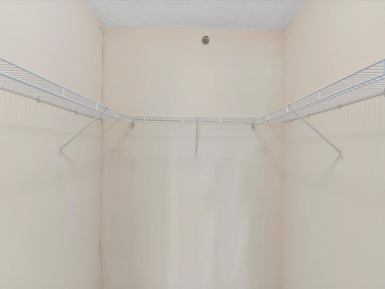 18260 N Bay Road, Unit 304, Sunny Isles Beach, FL 33160 Photo