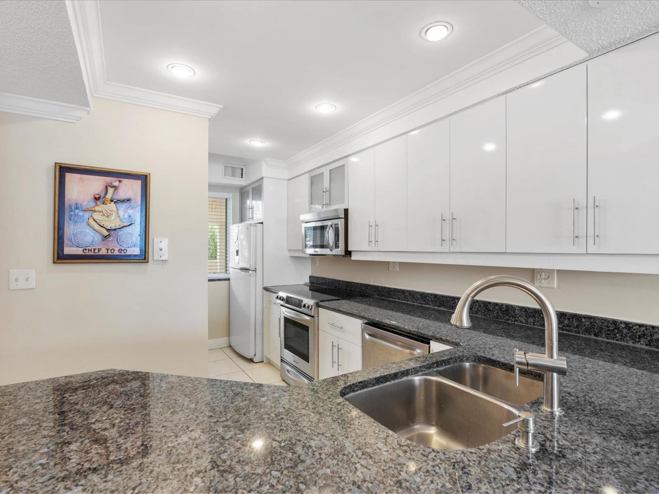 18260 N Bay Road, Unit 304, Sunny Isles Beach, FL 33160 Photo