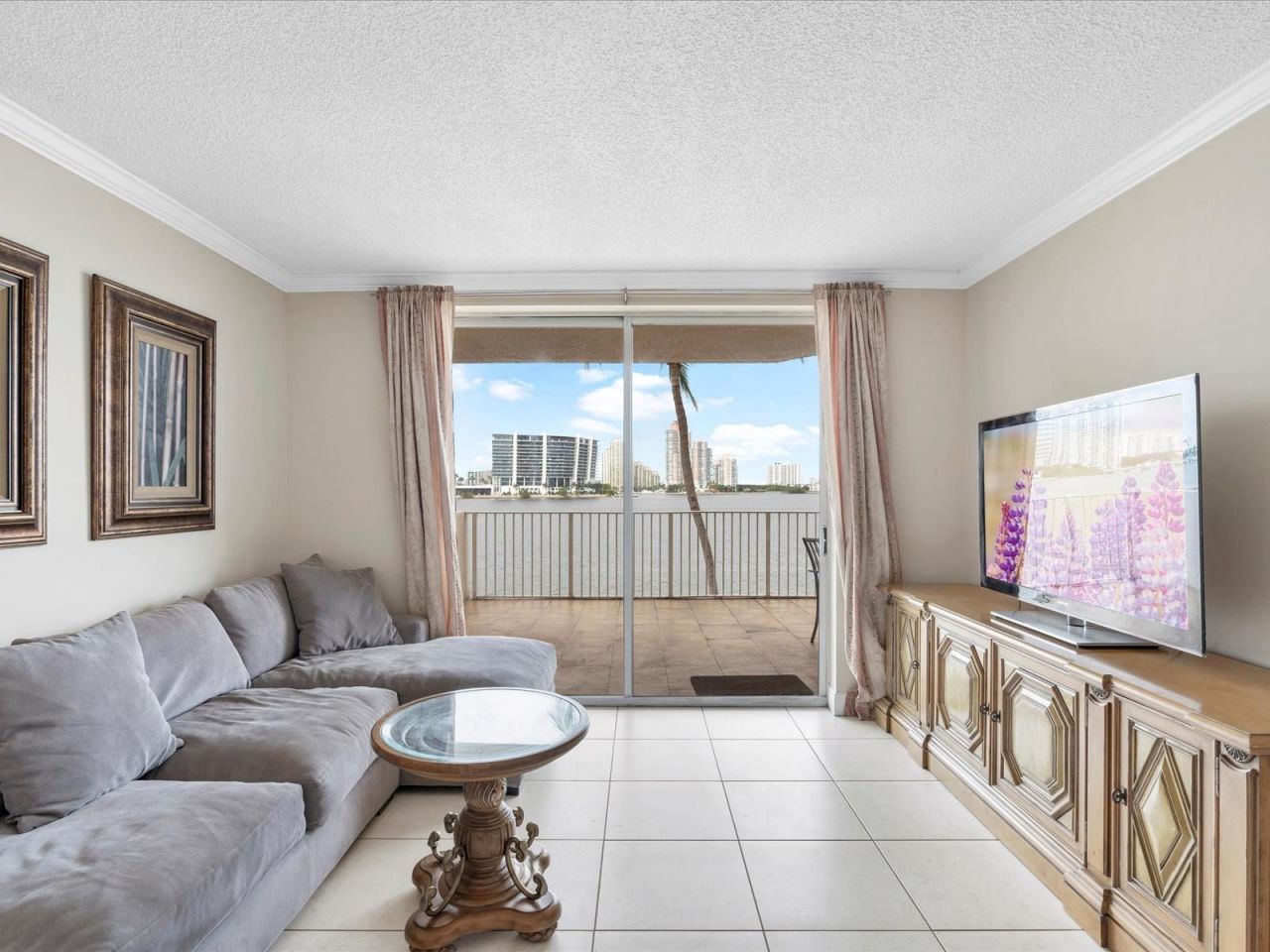 18260 N Bay Road, Unit 304, Sunny Isles Beach, FL 33160 Photo