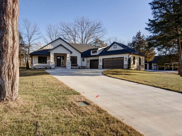 779 Seven Pines Drive, Saddlebrooke, MO 65630