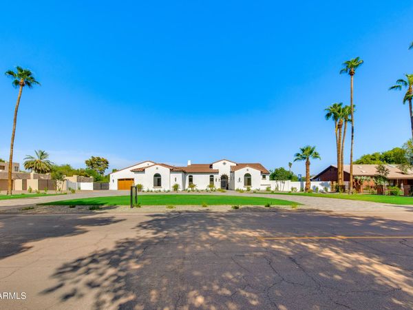 10019 N 56th Street, Paradise Valley, AZ 85253