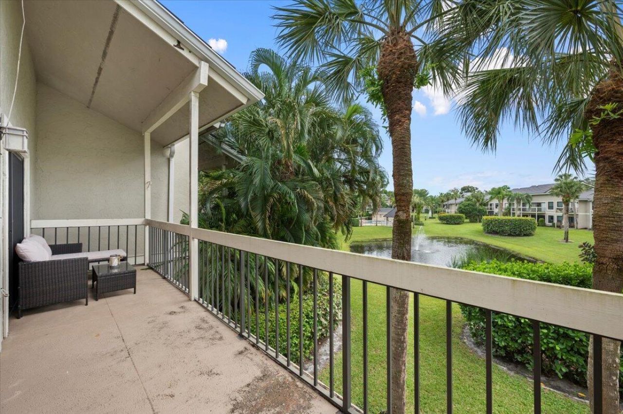 11863 Wimbledon Circle, Unit 542, Wellington, FL 33414 Photo